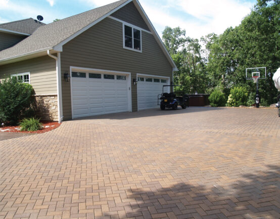 Holland Stone™ Driveway