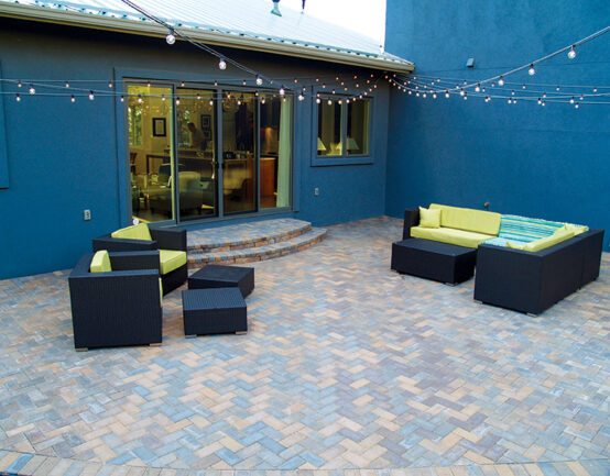 Holland Stone™ Patio