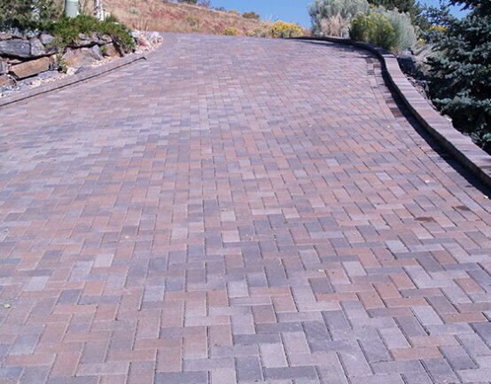 Holland Stone™ Driveway